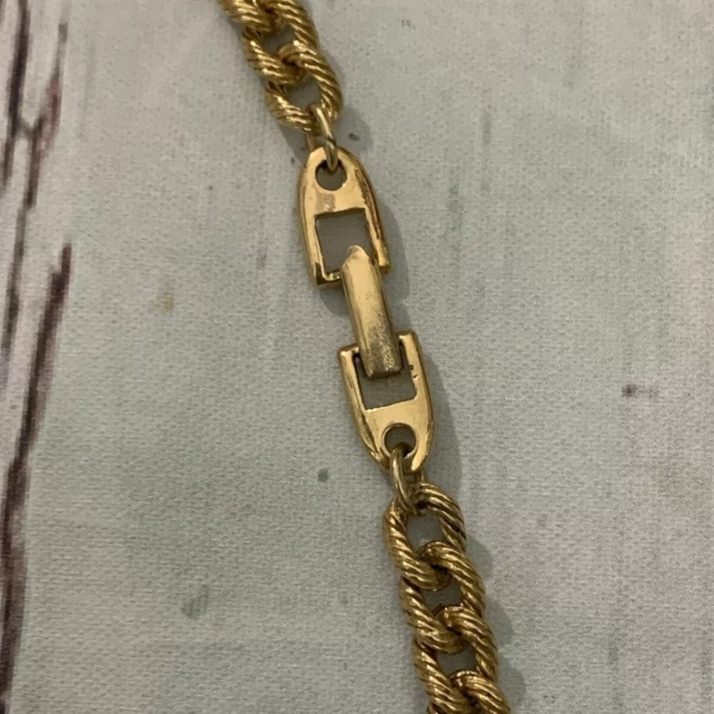 Napier Gold Tone Chain W/ Large Red Enamel Pendant - Picture 8 of 10